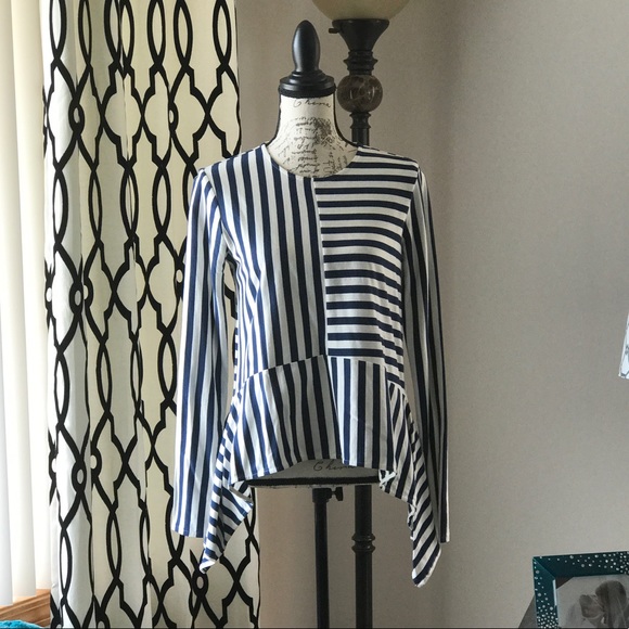 Tops - Sharkbite top